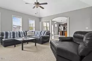 203 Holmes Point Ct, Jacksonville, NC 28546 - Photo 9