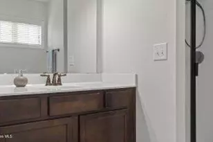203 Holmes Point Ct, Jacksonville, NC 28546 - Photo 25