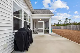 204 Edgewater Wy, Surf City, NC 28445 - Photo 7
