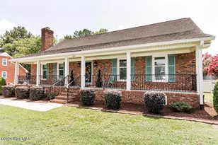 609 Golfers Ln, Nashville, NC 27856 - Photo 3