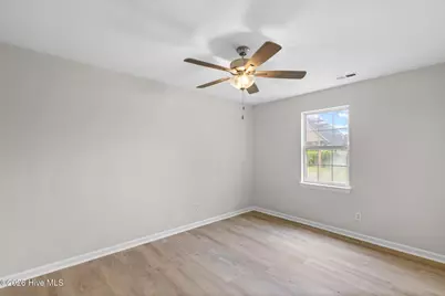 301 Paddock Place, Jacksonville, NC 28546 - Photo 15