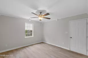 301 Paddock Pl, Jacksonville, NC 28546 - Photo 19