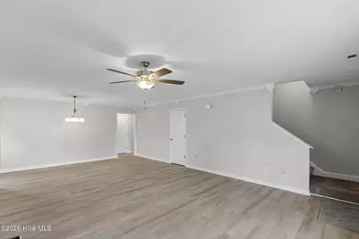 301 Paddock Place, Jacksonville, NC 28546 - Photo 5