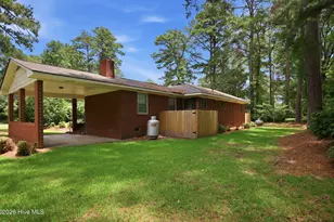 211 Nelson St, Bethel, NC 27812 - Photo 11