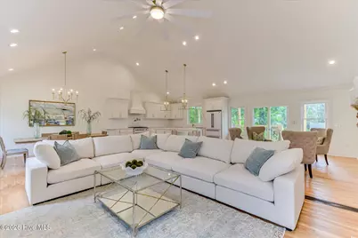 614 Oberlin Road, Augusta, GA 30909 - Photo 9