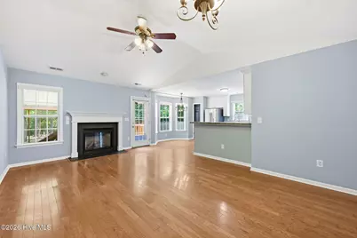 106 Lakeside Green Drive, New Bern, NC 28560 - Photo 5