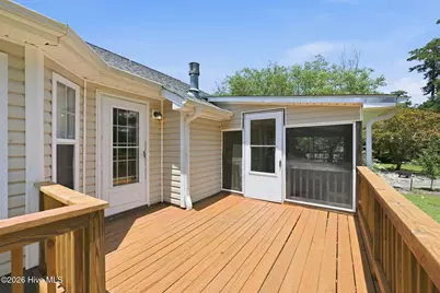 106 Lakeside Green Drive, New Bern, NC 28560 - Photo 27