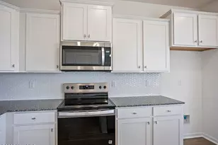 4594 Hartshorn Cir, Aiken, SC 29801 - Photo 9