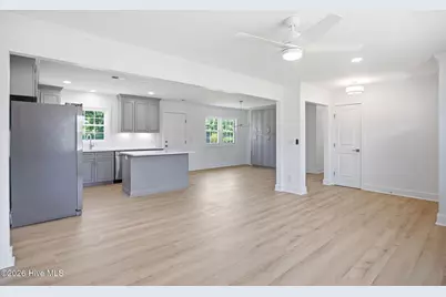127 Deerwood Drive, Wilmington, NC 28405 - Photo 5