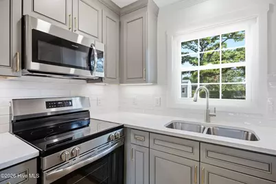 127 Deerwood Drive, Wilmington, NC 28405 - Photo 11