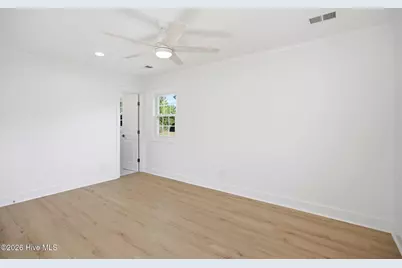 127 Deerwood Drive, Wilmington, NC 28405 - Photo 17
