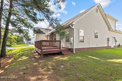 210 Cypress Bay Drive, Jacksonville, NC 28546 - Photo 31
