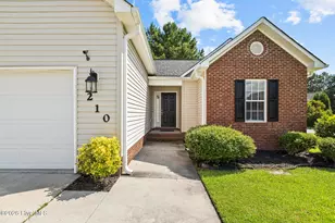 210 Cypress Bay Dr, Jacksonville, NC 28546 - Photo 3