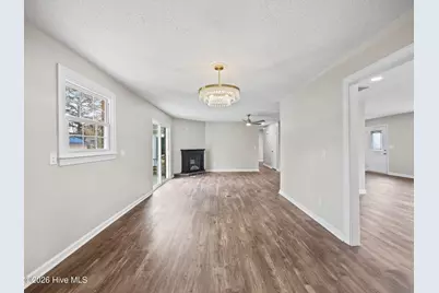 404 Maplehurst Drive, Jacksonville, NC 28540 - Photo 9