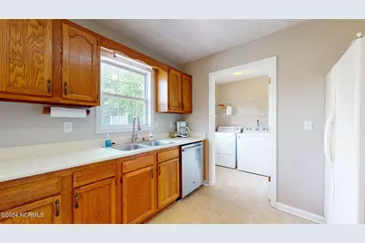 177 Avis Drive, Newport, NC 28570 - Photo 15