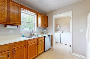 177 Avis Dr, Newport, NC 28570 - Photo 15