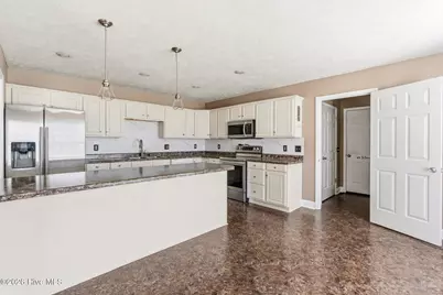 230 Colonial Drive, Rockingham, NC 28379 - Photo 7