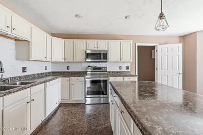 230 Colonial Drive, Rockingham, NC 28379 - Photo 9