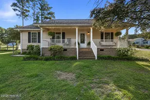 230 Colonial Dr, Rockingham, NC 28379 - Photo 1