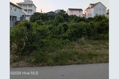 1110 N Topsail Drive N, Surf City, NC 28445 - Photo 3