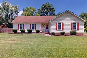 215 Wyatt Dr, Goldsboro, NC 27534 - Photo 3