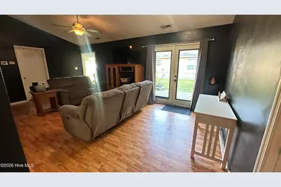 616 S Hampton Drive, Jacksonville, NC 28546 - Photo 15