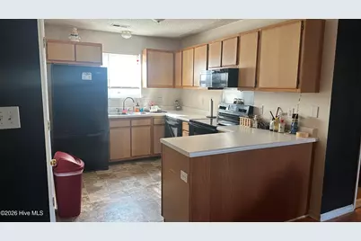 616 S Hampton Drive, Jacksonville, NC 28546 - Photo 13