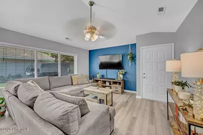 908 Summerlin Falls Court, Wilmington, NC 28412 - Photo 5