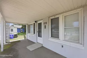 408 Pollock St, Beaufort, NC 28516 - Photo 9