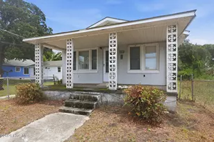 408 Pollock St, Beaufort, NC 28516 - Photo 35
