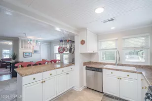 103 Carteret Ave, Beaufort, NC 28516 - Photo 11