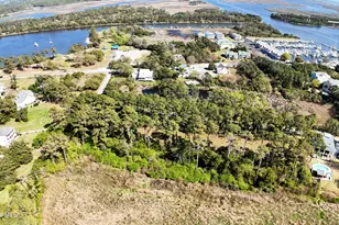 3 Barnes Bluff Dr SE, Southport, NC 28461 - Photo 7