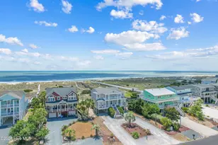 1313 Ocean Blvd W, Holden Beach, NC 28462 - Photo 15