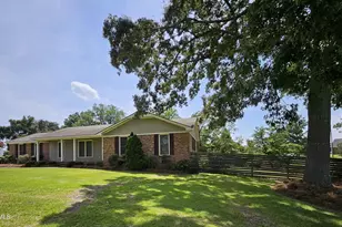 100 Ashley Ave, Goldsboro, NC 27530 - Photo 3
