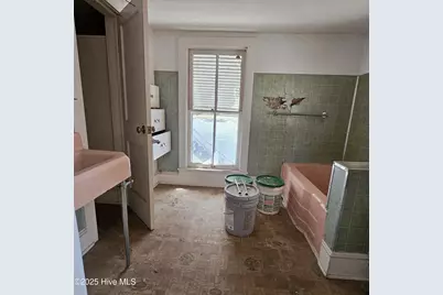 737 Riverside Avenue, Elizabeth City, NC 27909 - Photo 3
