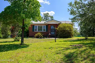 1107 Oak Ave, Hamlet, NC 28345 - Photo 1