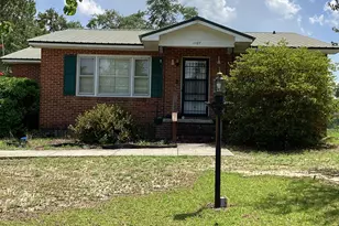 1107 Oak Ave, Hamlet, NC 28345 - Photo 1