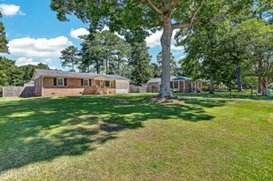 109 King Richard Ct, Jacksonville, NC 28546 - Photo 3