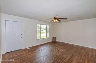 717 New River Dr, Jacksonville, NC 28540 - Photo 7