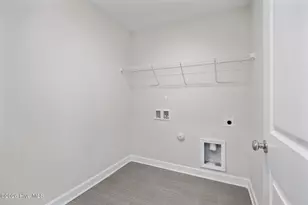 315 Queensferry Ln, Aberdeen, NC 28315 - Photo 17