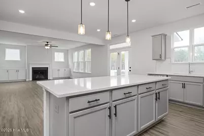 323 Queensferry Lane, Aberdeen, NC 28315 - Photo 5