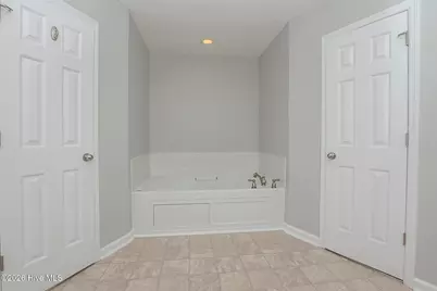 202 S River Drive, Jacksonville, NC 28540 - Photo 37