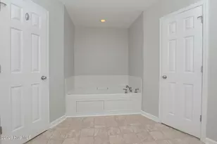 202 S River Dr, Jacksonville, NC 28540 - Photo 37