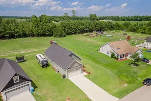 211 Deer Haven Dr, Richlands, NC 28574 - Photo 41