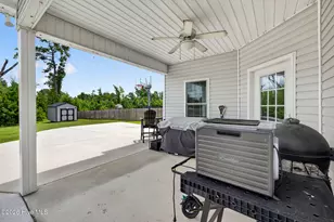 340 N Ardsley Ln, Rocky Point, NC 28457 - Photo 35