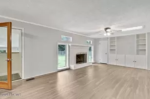 212 Pinewood Dr, Camden, NC 27921 - Photo 9