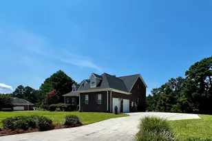 191 N Lakes Dr, Whiteville, NC 28472 - Photo 5