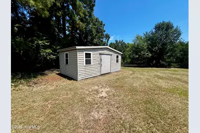 191 N Lakes Drive, Whiteville, NC 28472 - Photo 17