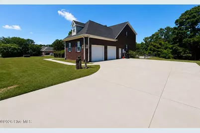 191 N Lakes Drive, Whiteville, NC 28472 - Photo 9