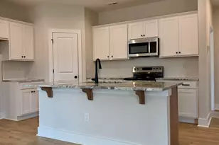 158 Spring Meadows Dr, Aberdeen, NC 28315 - Photo 7